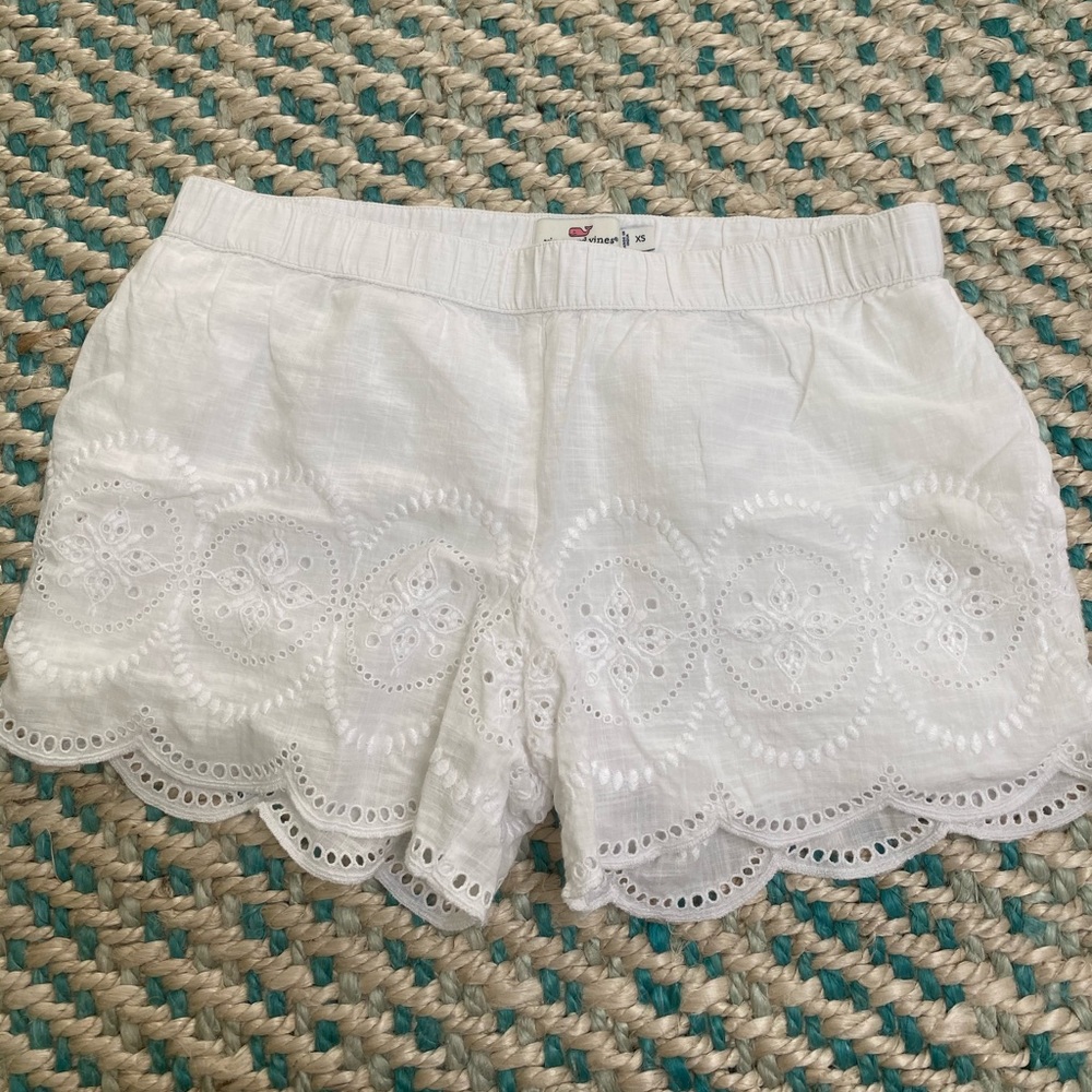 Vineyard Vines White Embroidered Shorts